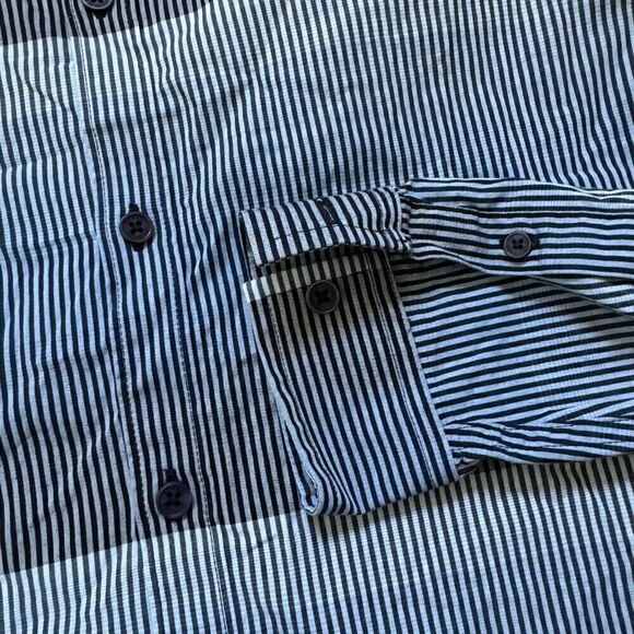 Armani Exchange Slim Fit Button Up Long Sleeve Shirt Striped Mens Size XS - Picture 3 of 10